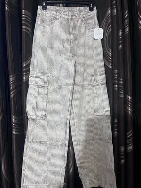 Altar'd State Women’s Ellis Pin-Striped Wide-Leg Cargo Pants, NWT